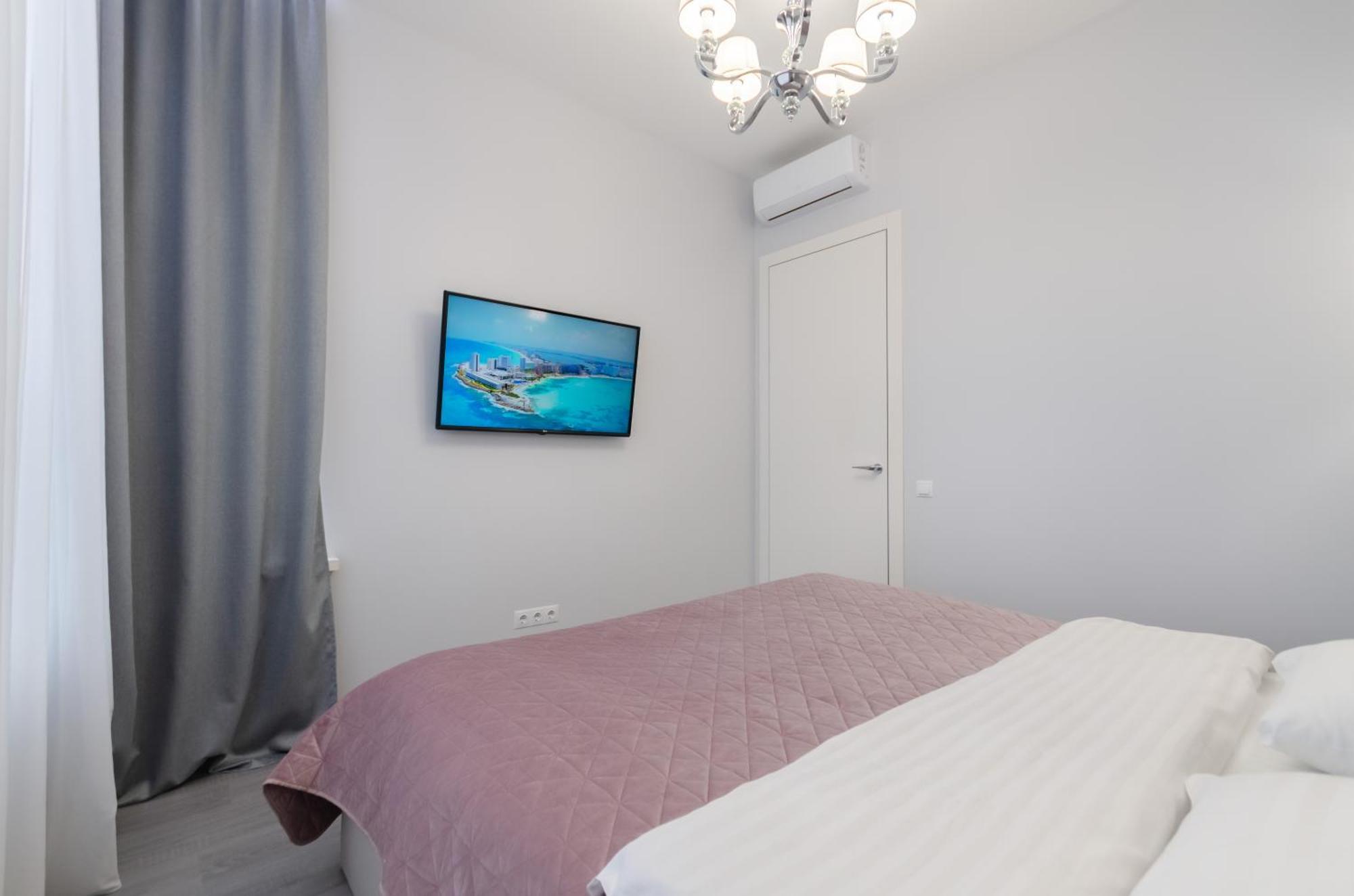 Petrovdom 408-467-471-277-377 In Central Park Cozy Apartments เคียฟ ภายนอก รูปภาพ